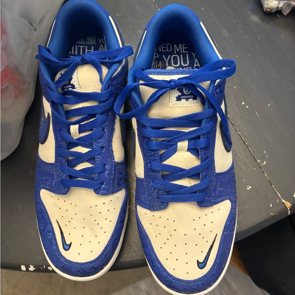 Nike Men's Royal Blue and Cream Sneakers